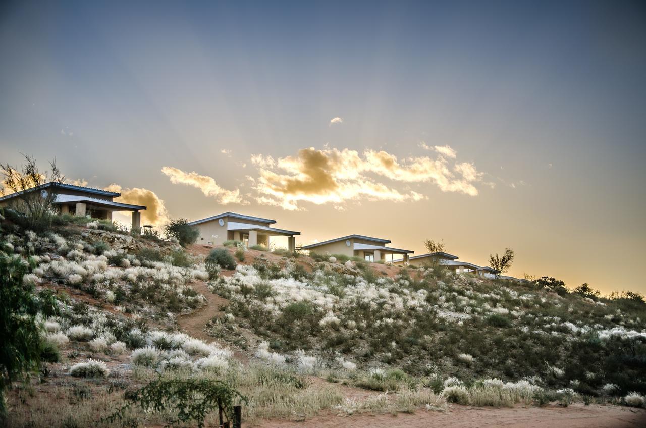 Kgalagadi Lodge Askham Exteriör bild
