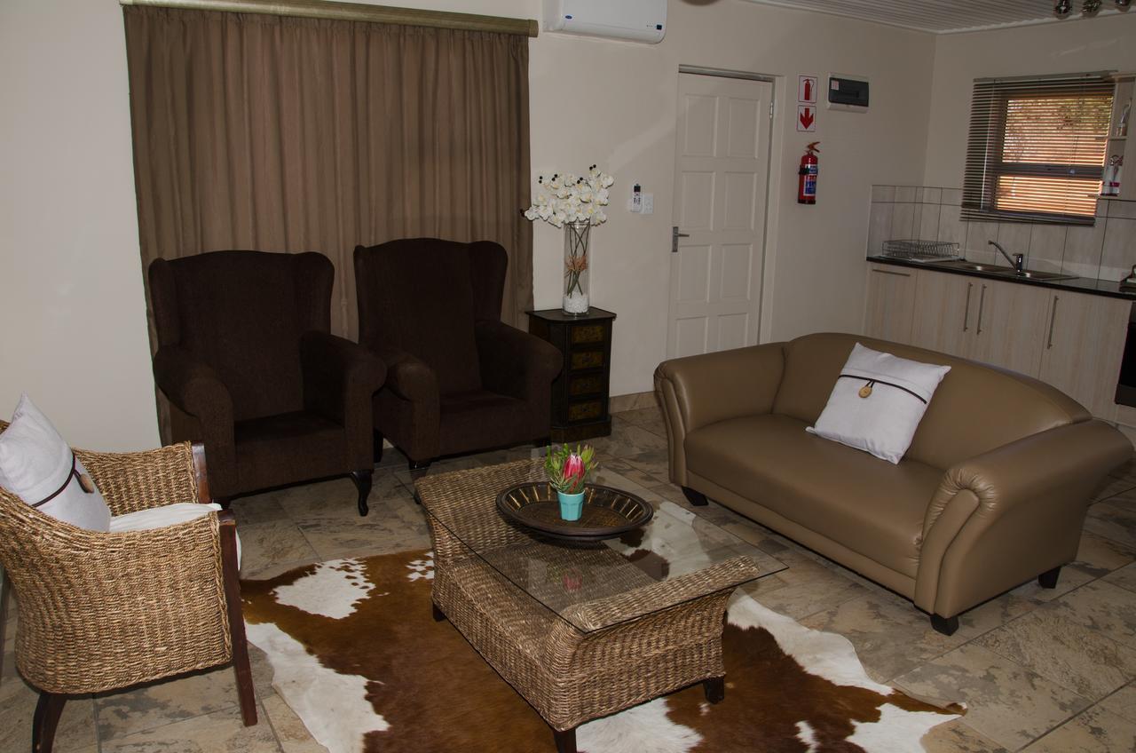 Kgalagadi Lodge Askham Exteriör bild