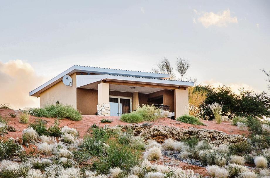 Kgalagadi Lodge Askham Exteriör bild